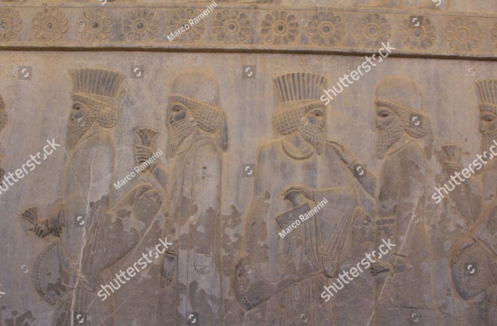 Persepoli, Iran. Un bassorilievo dell'Apadana. Rovine della capitale cerimoniale dell'Impero persiano (Impero achemenide). Autore e copyright Marco Ramerini